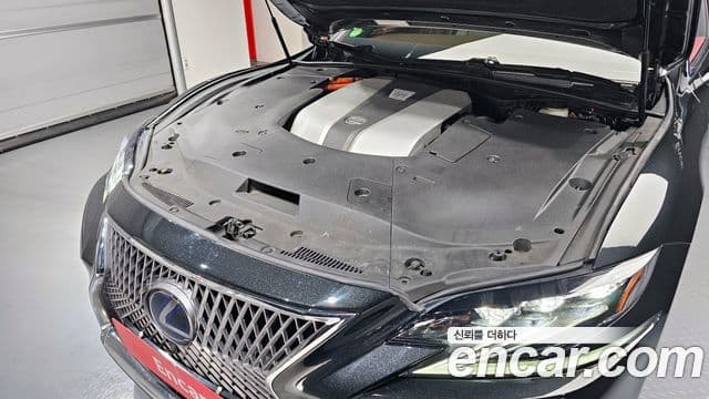 Lexus LS500h 5세대 3.5 Platinum AWD, 2018 6