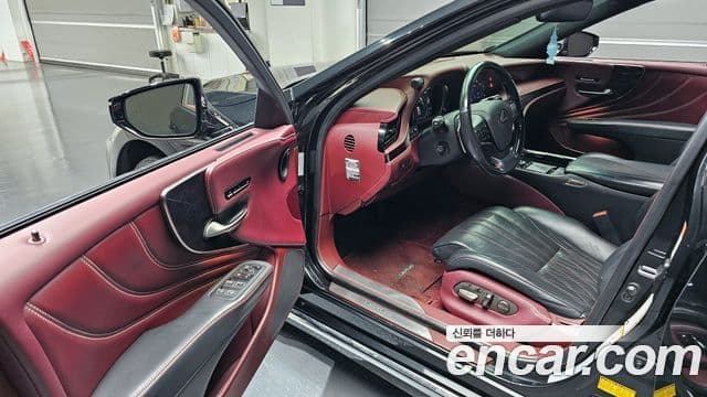 Lexus LS500h 5세대 3.5 Platinum AWD, 2018 10