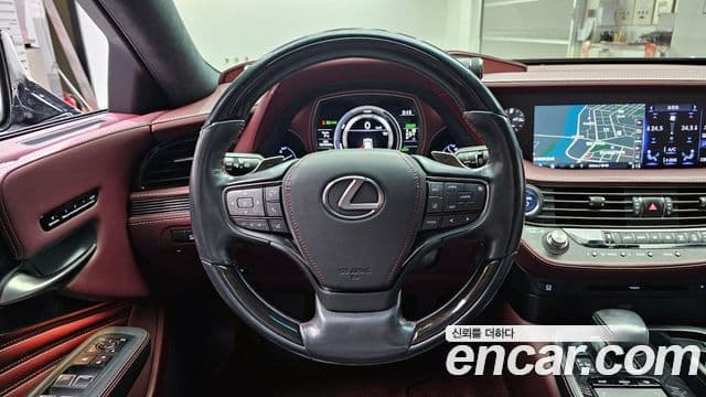 Lexus LS500h 5세대 3.5 Platinum AWD, 2018 13