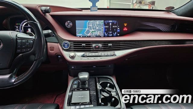Lexus LS500h 5세대 3.5 Platinum AWD, 2018 19