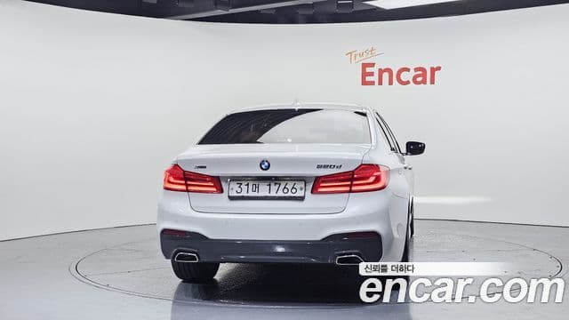 BMW 5시리즈 (G30) 520d xDrive M Sport Plus, 2017 4