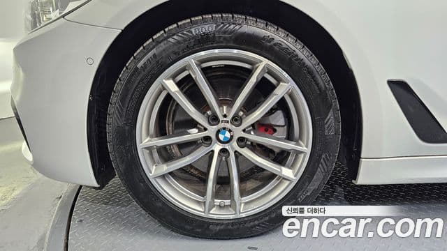 BMW 5시리즈 (G30) 520d xDrive M Sport Plus, 2017 все фото