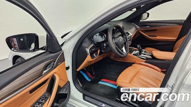 BMW 5시리즈 (G30) 520d xDrive M Sport Plus, 2017 10