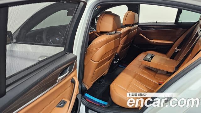 BMW 5시리즈 (G30) 520d xDrive M Sport Plus, 2017 11