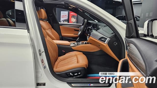 BMW 5시리즈 (G30) 520d xDrive M Sport Plus, 2017 12