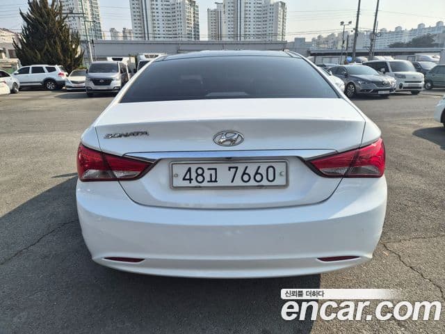 Hyundai Sonata The / новый 브릴리언트 LPI Modern(для людей с инвалидностью), 2013 2