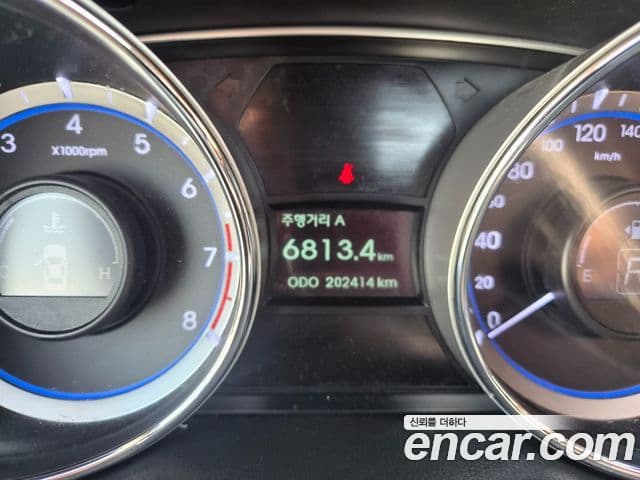 Hyundai Sonata The / новый 브릴리언트 LPI Modern(для людей с инвалидностью), 2013 10