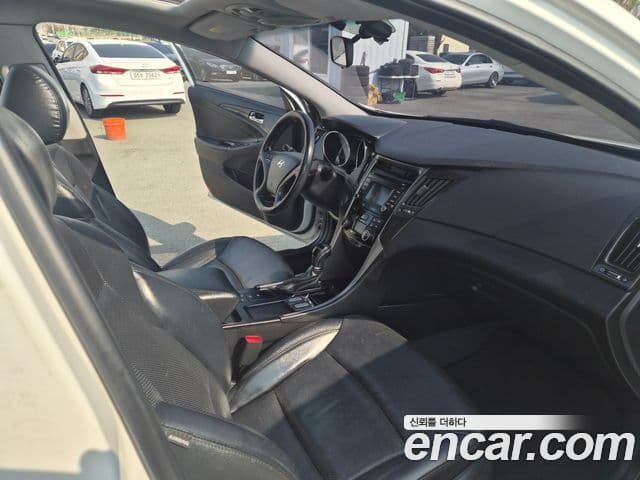 Hyundai Sonata The / новый 브릴리언트 LPI Modern(для людей с инвалидностью), 2013 18