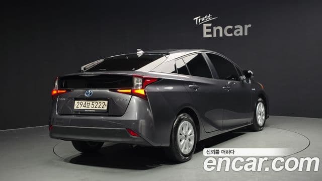 Toyota 프리우스 4세대, 2021 2