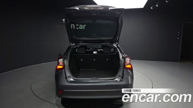 Toyota 프리우스 4세대, 2021 20