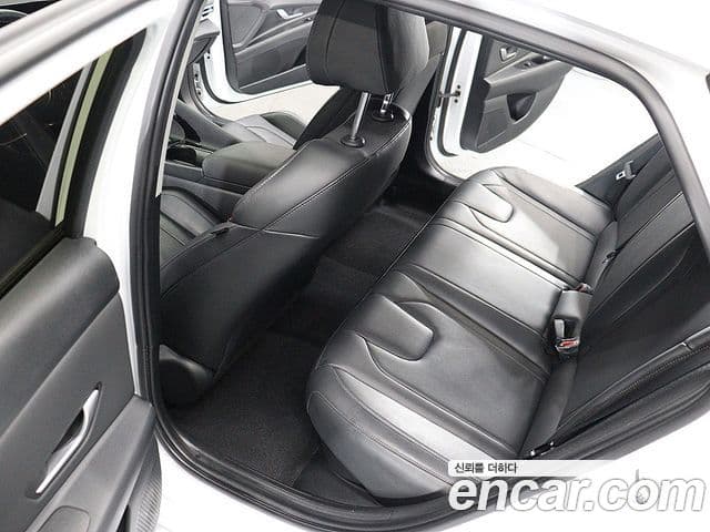 Hyundai Avante гибрид (CN7) Modern, 2023 16