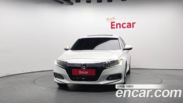 Honda Accord 10세대 1.5 турбо, 2018 3