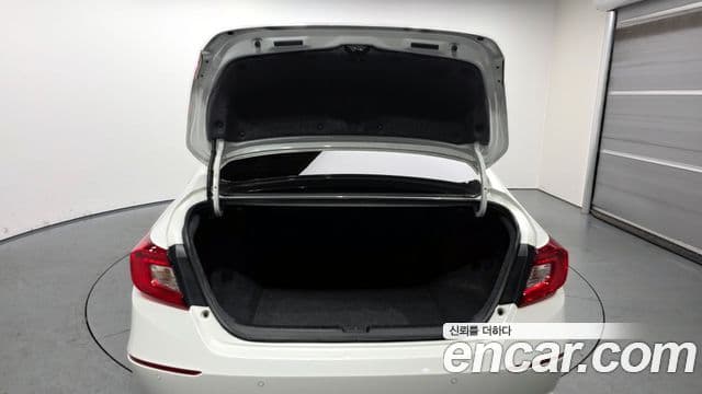 Honda Accord 10세대 1.5 турбо, 2018 20