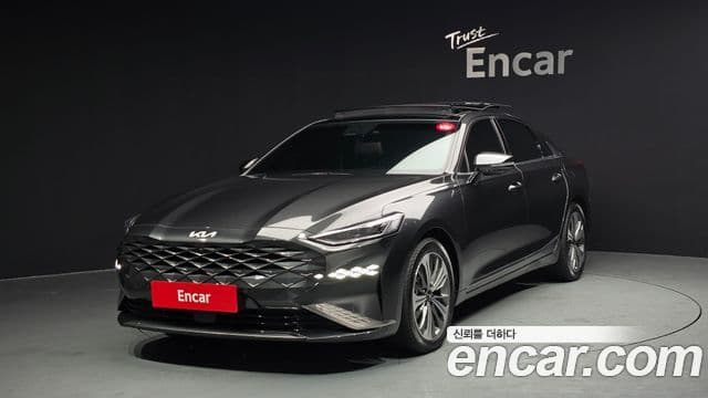 Kia K8 гибрид Signature, 2022 1