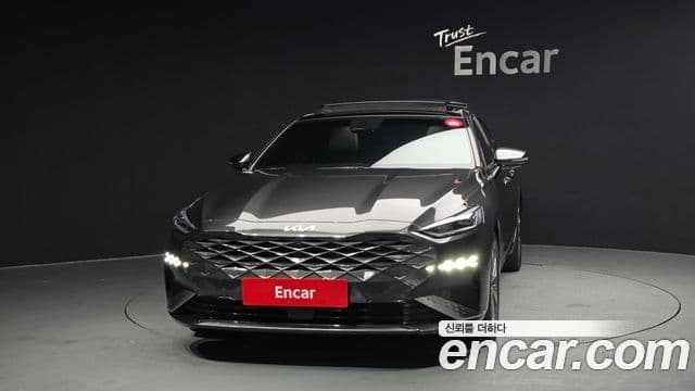 Kia K8 гибрид Signature, 2022 3