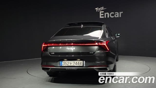 Kia K8 гибрид Signature, 2022 4