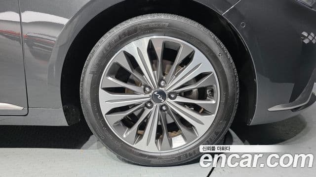 Kia K8 гибрид Signature, 2022 все фото