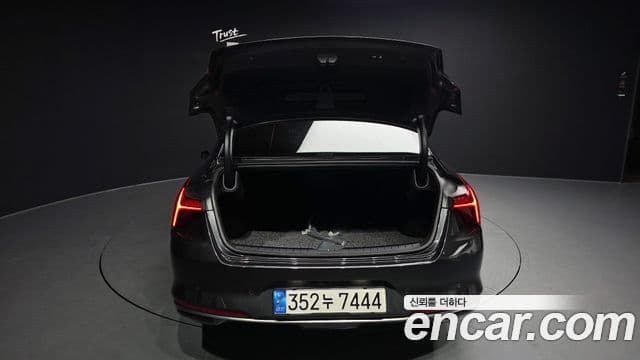 Kia K8 гибрид Signature, 2022 20