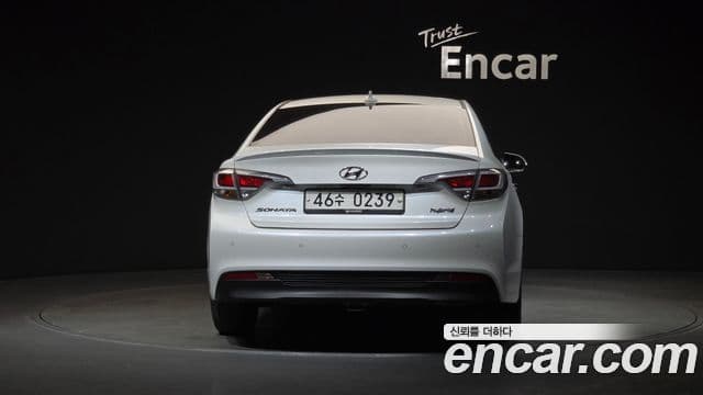 Hyundai LF Sonata гибрид Premium, 2017 4