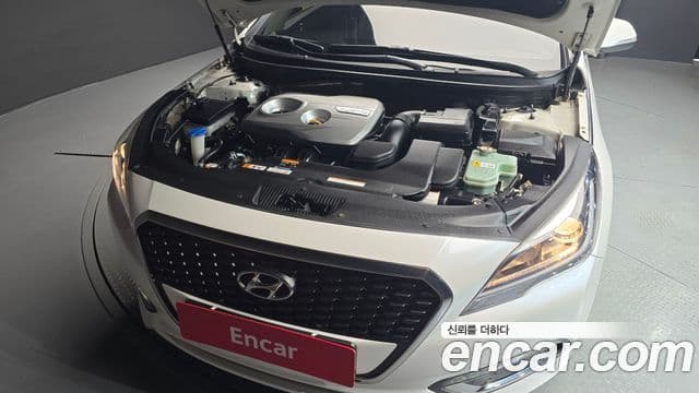 Hyundai LF Sonata гибрид Premium, 2017 6