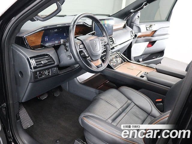 Lincoln Navigator 4세대 3.5L чёрный Label, 2023 10