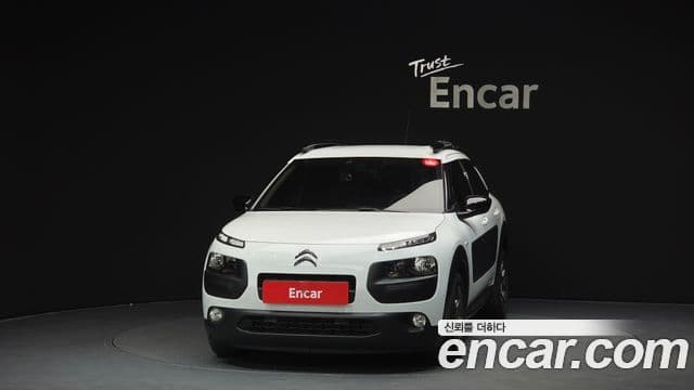 Ситроен / DS C4 Cactus 1.6 BlueHDi Feel (название комплектации), 2018 3