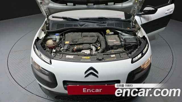 Ситроен / DS C4 Cactus 1.6 BlueHDi Feel (название комплектации), 2018 6