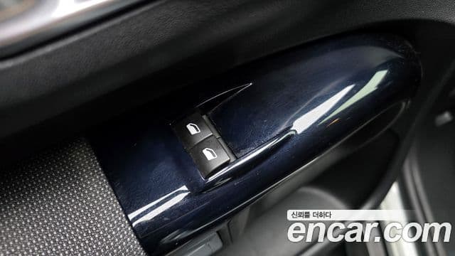 Ситроен / DS C4 Cactus 1.6 BlueHDi Feel (название комплектации), 2018 14