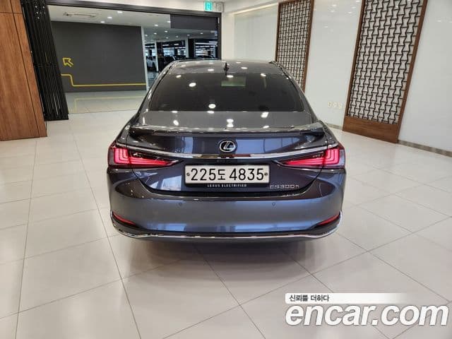 Lexus ES300h 7세대 Luxury Plus, 2026 4
