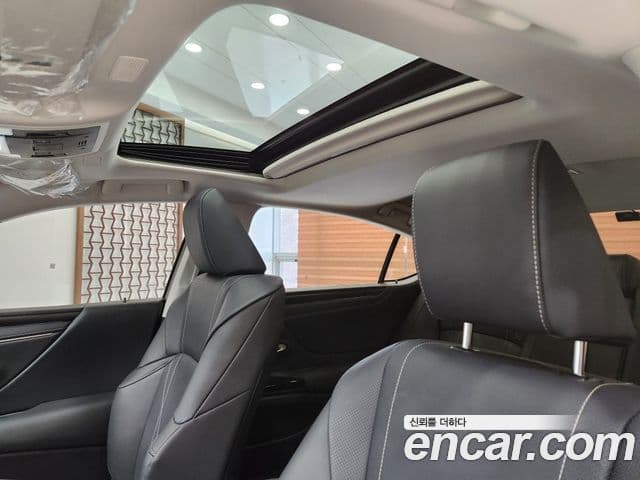 Lexus ES300h 7세대 Luxury Plus, 2026 8