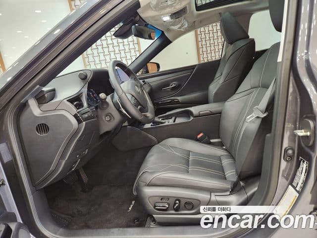 Lexus ES300h 7세대 Luxury Plus, 2026 10