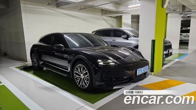 Porsche 타이칸 4 Cross Turismo, 2025 1