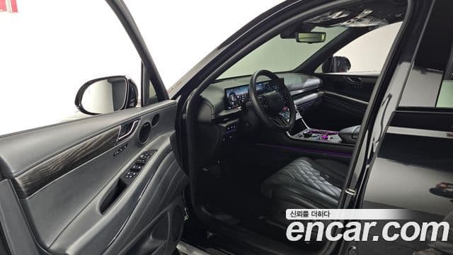 Genesis GV80 чёрный, 2025 10