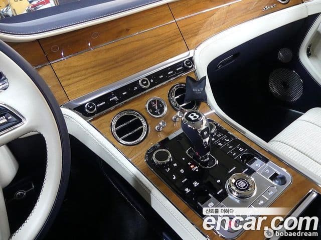 Bentley Continental GT 3세대 4.0 GT Azure, 2023 9