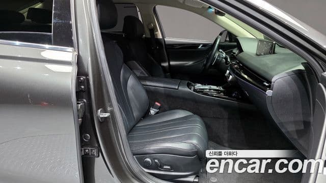 Genesis G80 (RG3) бензин 2.5 турбо AWD, 2022 11