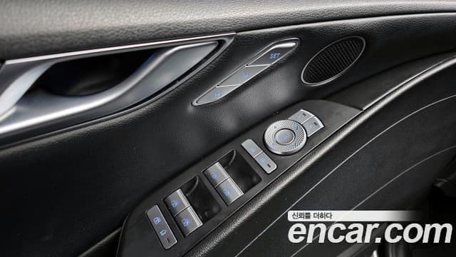 Genesis G80 (RG3) бензин 2.5 турбо AWD, 2022 14