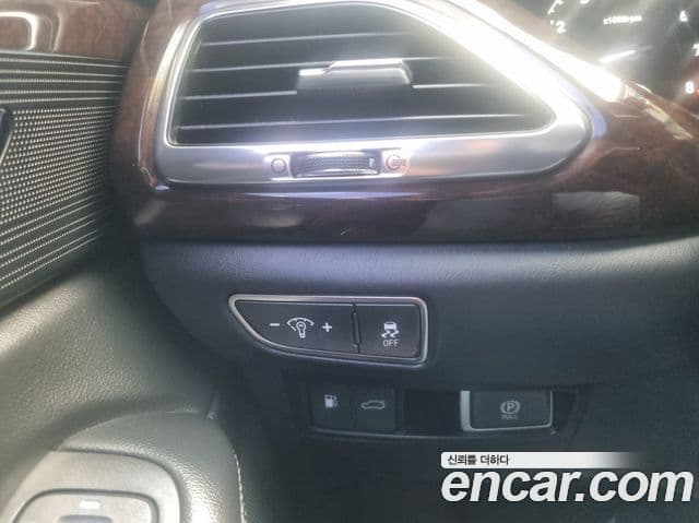 Genesis EQ900 Luxury, 2017 9