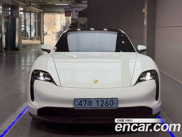 Porsche 타이칸 4S, 2021 3