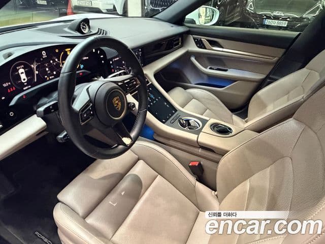 Porsche 타이칸 4S, 2021 9