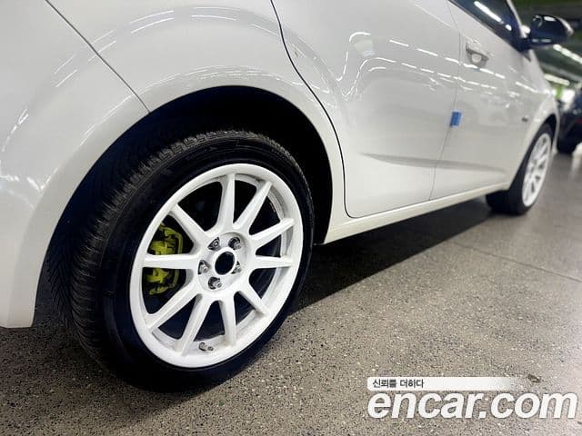 Chevrolet(GM대우) 아베오 хэтчбек Standard, 2015 все фото