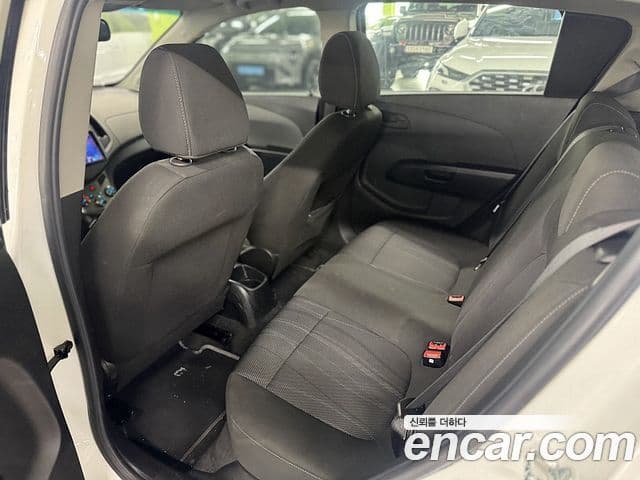 Chevrolet(GM대우) 아베오 хэтчбек Standard, 2015 10