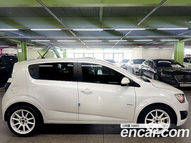 Chevrolet(GM대우) 아베오 хэтчбек Standard, 2015 16