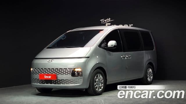 Hyundai Staria Modern, 2022 1