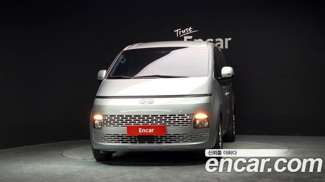 Hyundai Staria Modern, 2022 3
