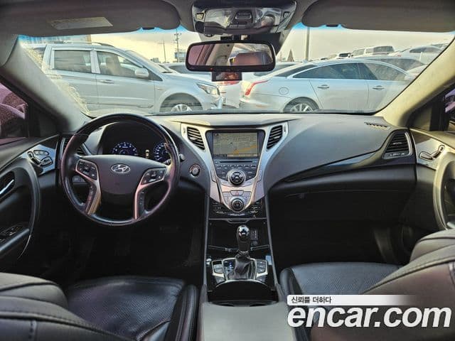 Hyundai Grandeur HG HG330 Celebrity, 2012 7
