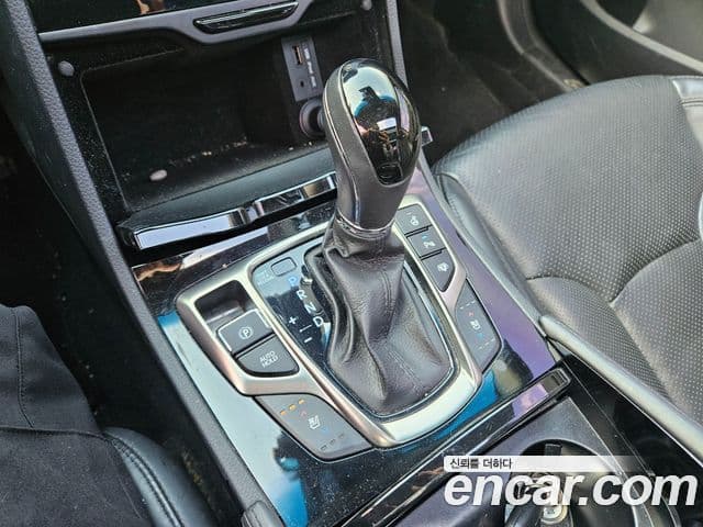 Hyundai Grandeur HG HG330 Celebrity, 2012 9