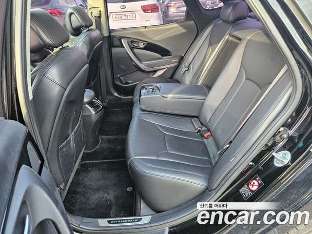 Hyundai Grandeur HG HG330 Celebrity, 2012 11