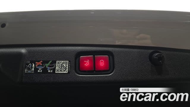 Mercedes-Benz E-класс W214 Avantgarde, 2024 19