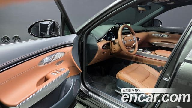 Genesis GV70, 2024 10