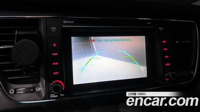 Kia All New Carnival Luxury, 2016 17